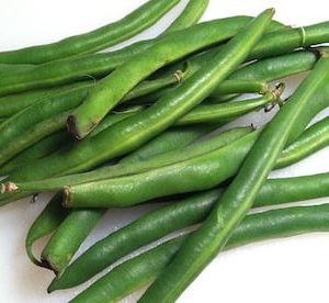 a bunch of green beans, runner beans